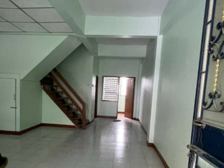 Продажа 4 спальни таунхаус в Khlong Luang, Патумтани