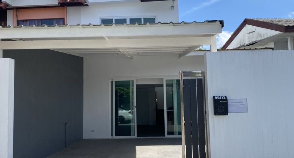 À vendre 3 chambres maison de ville à Bang Sao Thong, Samut Prakan