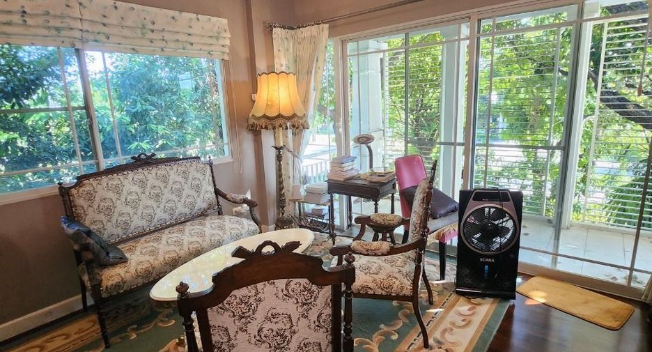 À vendre 4 chambres maison à Sai Mai, Bangkok
