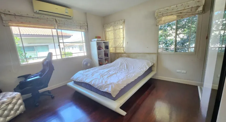 À vendre 4 chambres maison à Sai Mai, Bangkok