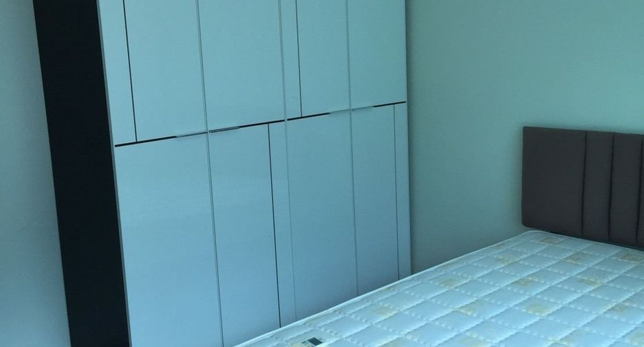 For sale 2 bedrooms condo in Yan Nawa, Bangkok