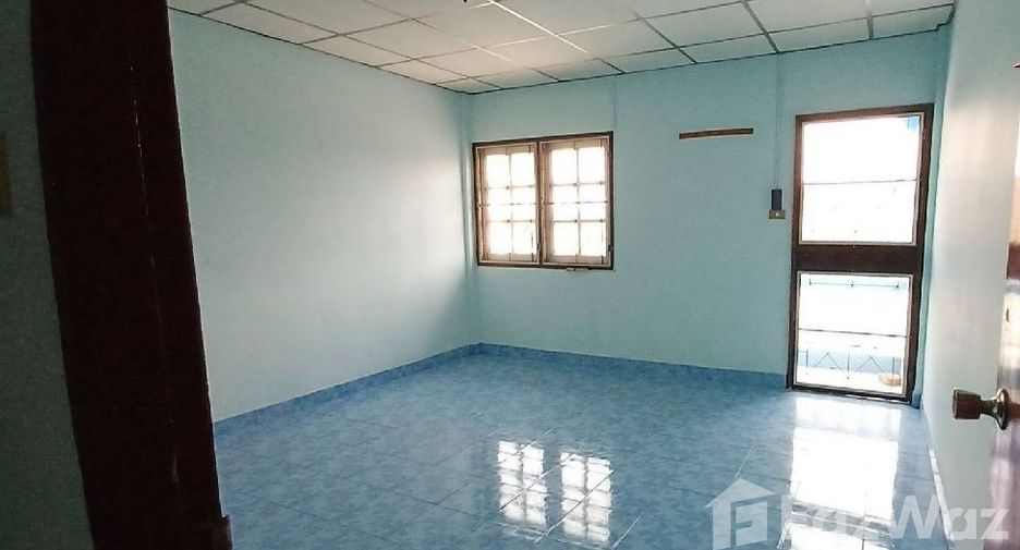 For sale 2 bedrooms townhouse in Mueang Nakhon Pathom, Nakhon Pathom