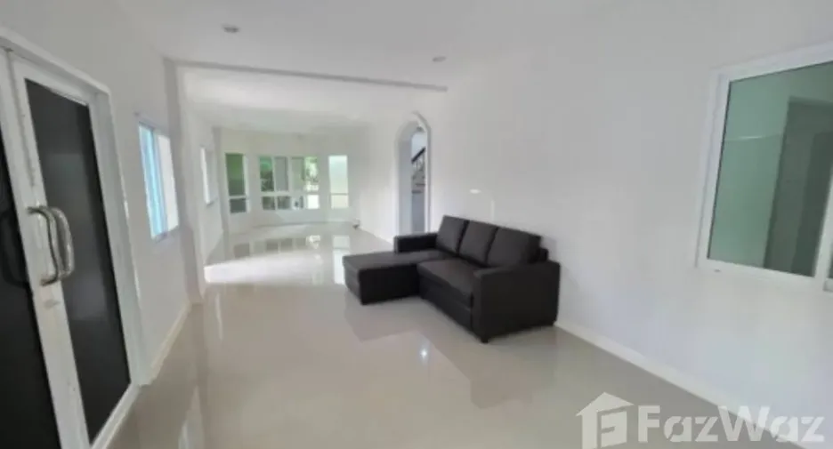 For rent 3 bedrooms house in Mueang Nonthaburi, Nonthaburi