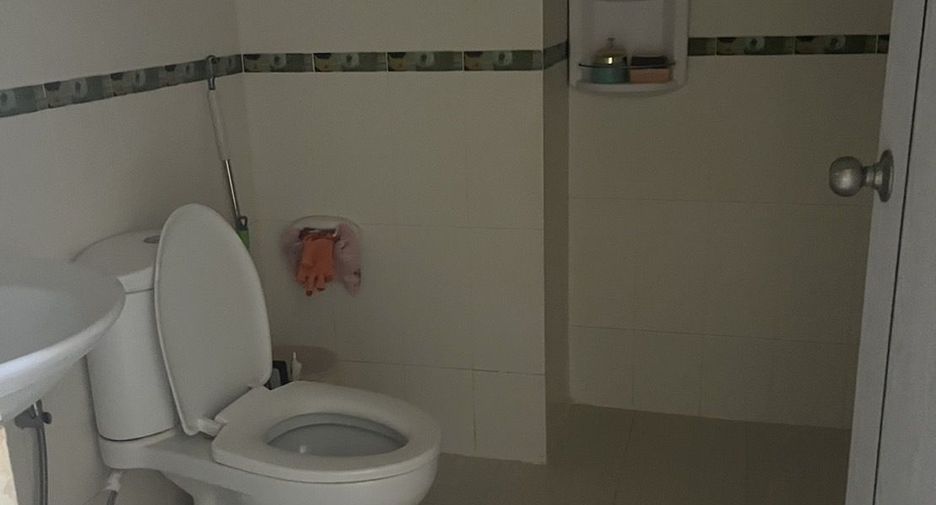 For sale 3 bedrooms condo in Suan Luang, Bangkok