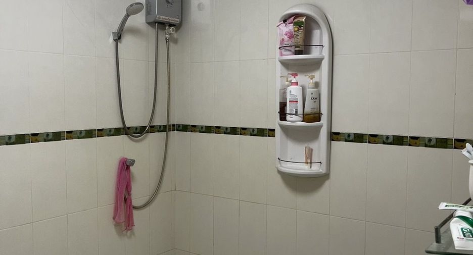 For sale 3 bedrooms condo in Suan Luang, Bangkok