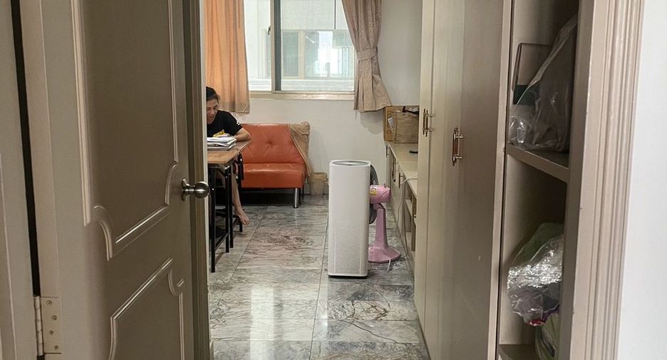 For sale 3 bedrooms condo in Suan Luang, Bangkok