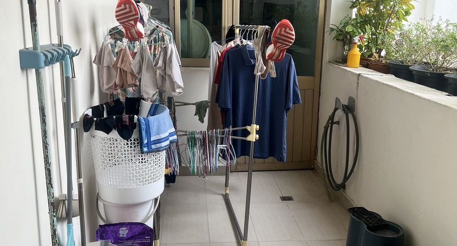 For sale 3 bedrooms condo in Suan Luang, Bangkok