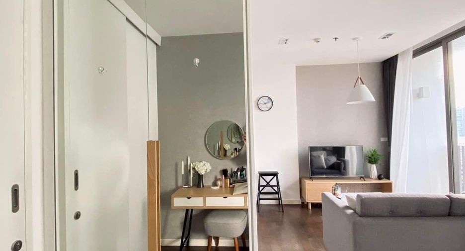 For sale 1 bed condo in Sathon, Bangkok