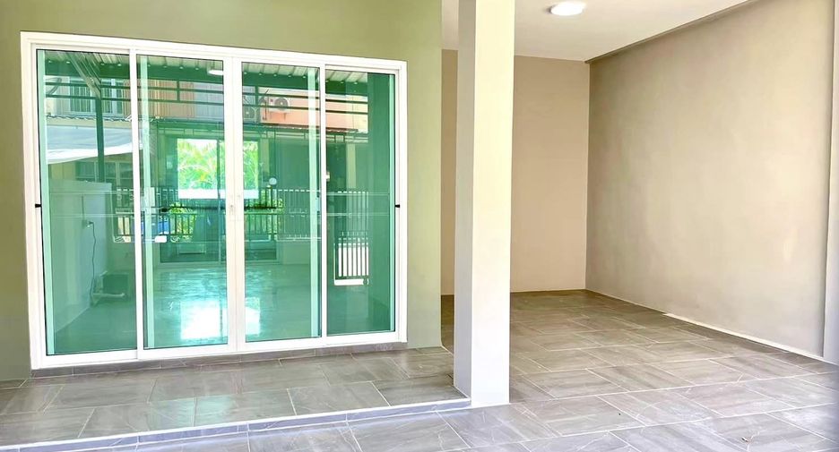 À vendre 3 chambres maison de ville à Mueang Samut Prakan, Samut Prakan