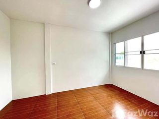 À vendre 3 chambres maison de ville à Mueang Samut Prakan, Samut Prakan