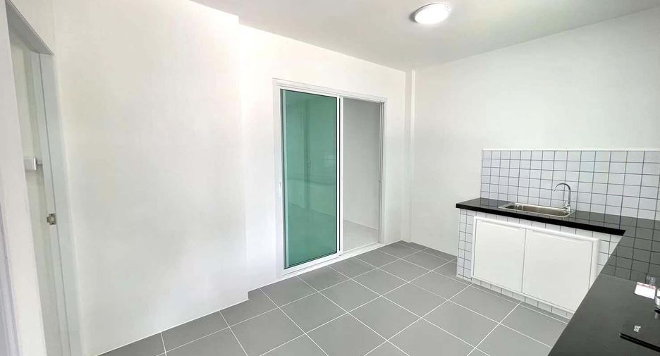 À vendre 3 chambres maison de ville à Mueang Samut Prakan, Samut Prakan