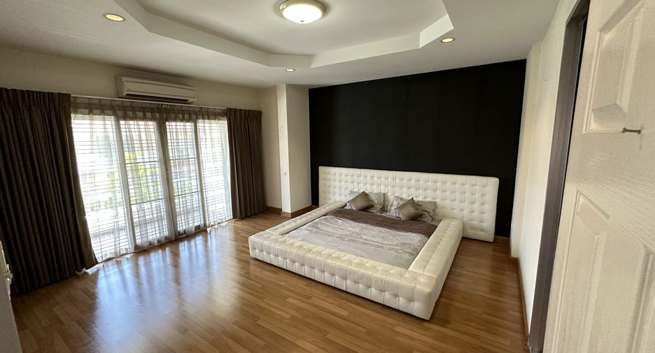 出售 4 卧室 独立屋 在 Mueang Chon Buri, Chon Buri