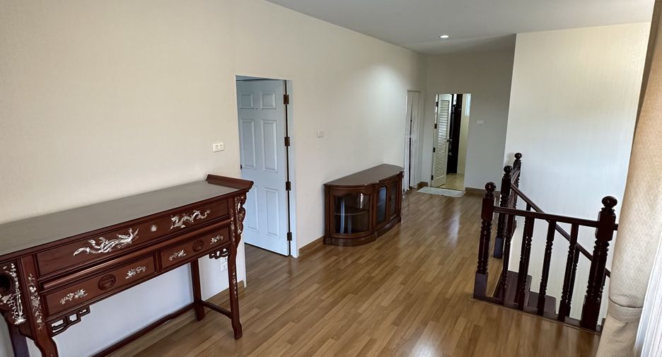出售 4 卧室 独立屋 在 Mueang Chon Buri, Chon Buri