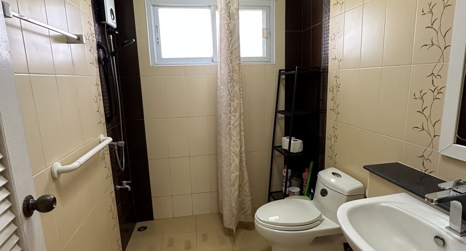 出售 4 卧室 独立屋 在 Mueang Chon Buri, Chon Buri