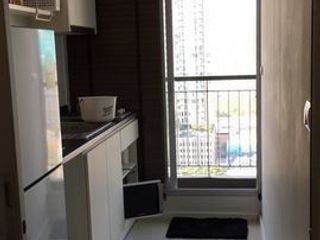 出售 1 卧室 公寓 在 Huai Khwang, 曼谷