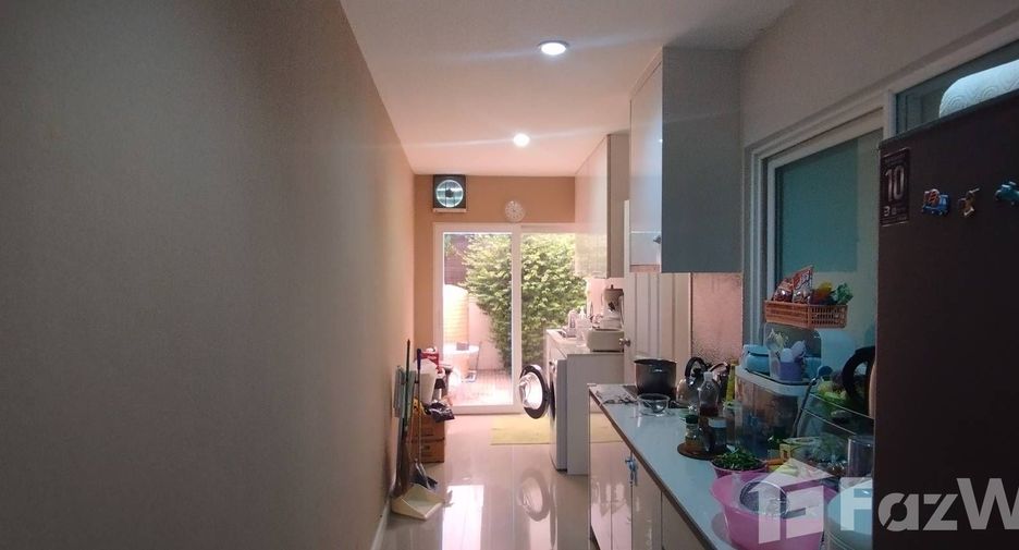 Casa en venta de 3 habitaciones en Bang Phli, Samut Prakan