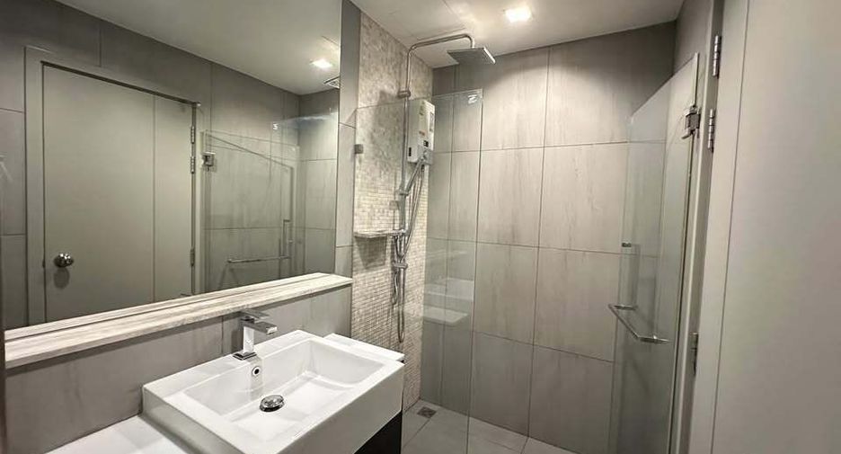 For sale studio condo in Mueang Nonthaburi, Nonthaburi