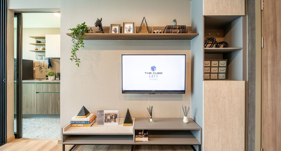 For sale 1 bed condo in Mueang Samut Prakan, Samut Prakan