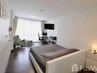 Condo en venta de 2 habitaciones en Huai Khwang, Bangkok