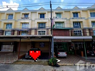 Casa adosada en venta de 5 habitaciones en Mueang Chanthaburi, Chanthaburi
