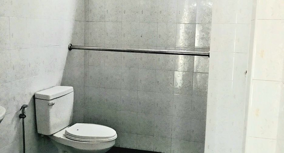 Продажа 5 спальни таунхаус в Mueang Chanthaburi, Чантхабури