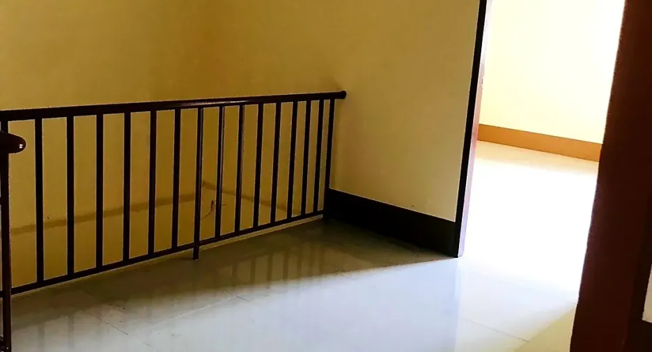 For sale 5 bedrooms townhouse in Mueang Chanthaburi, Chanthaburi