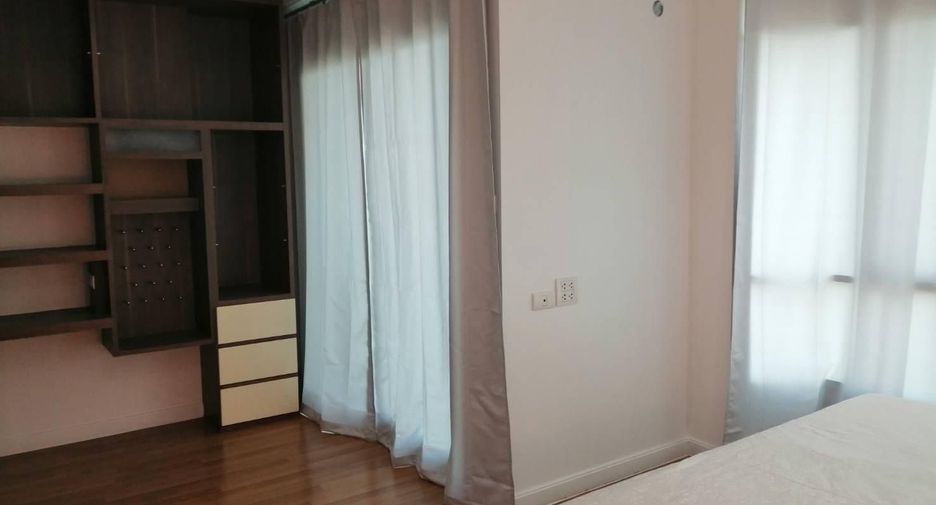 For sale 2 bedrooms condo in Yan Nawa, Bangkok