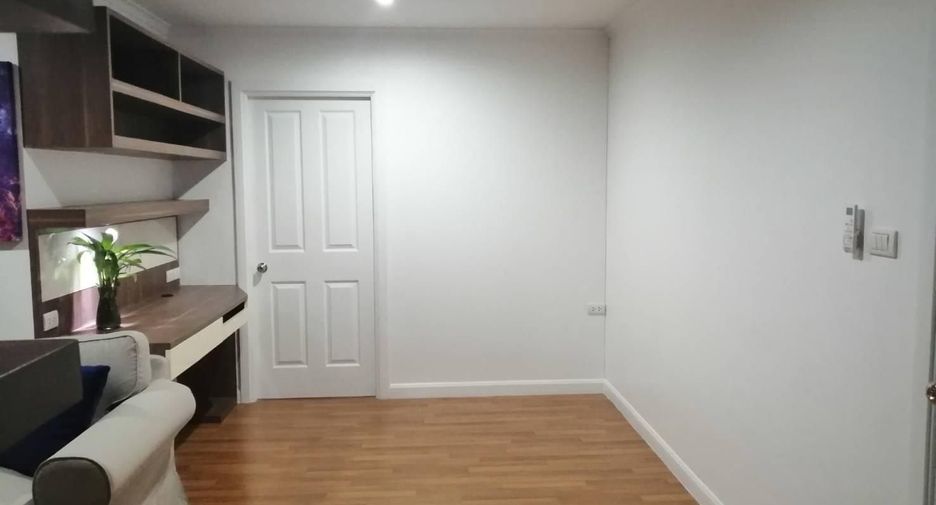 For sale 2 bedrooms condo in Yan Nawa, Bangkok