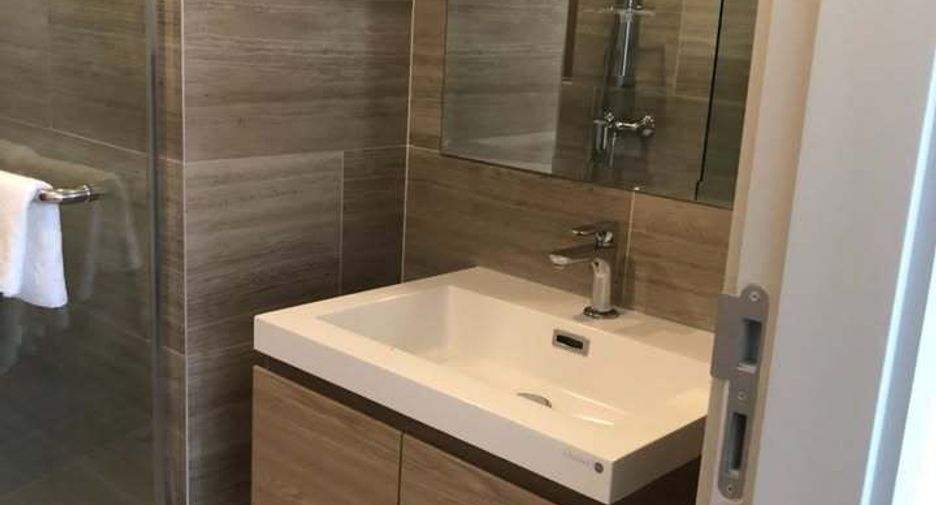 For sale 1 bed condo in Huai Khwang, Bangkok
