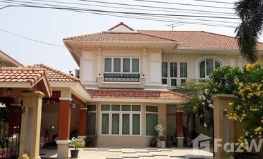 For sale and for rent 6 bedrooms villa in Mueang Nonthaburi, Nonthaburi