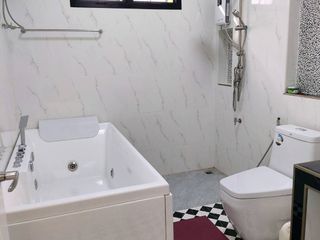 出售 5 卧室 独立屋 在 Mueang Nakhon Si Thammarat, Nakhon Si Thammarat