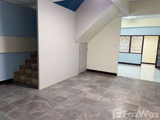 For sale 2 bedrooms townhouse in Mueang Samut Prakan, Samut Prakan