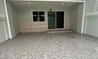 For sale 3 bedrooms townhouse in Mueang Nakhon Pathom, Nakhon Pathom