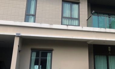 For sale 4 bedrooms house in Thawi Watthana, Bangkok