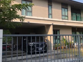 For sale 4 bedrooms house in Thawi Watthana, Bangkok