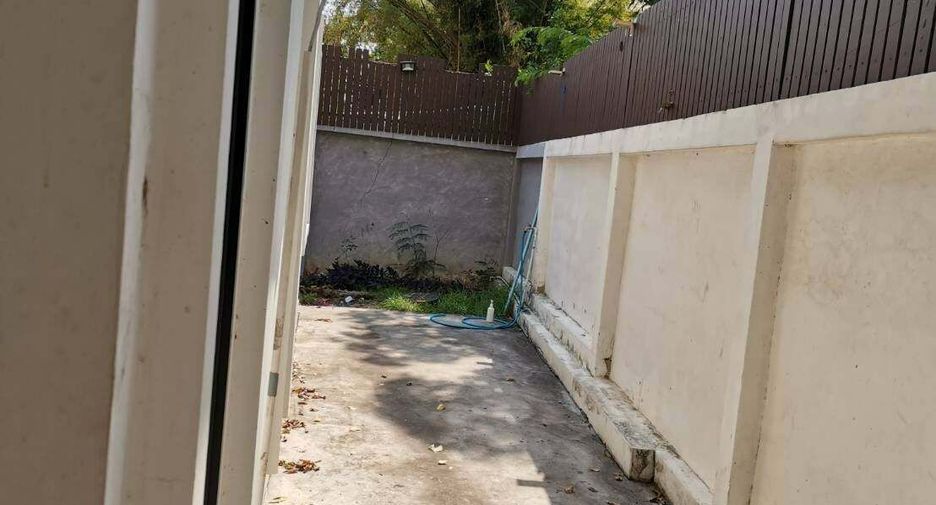For sale 3 bedrooms townhouse in Mueang Khon Kaen, Khon Kaen