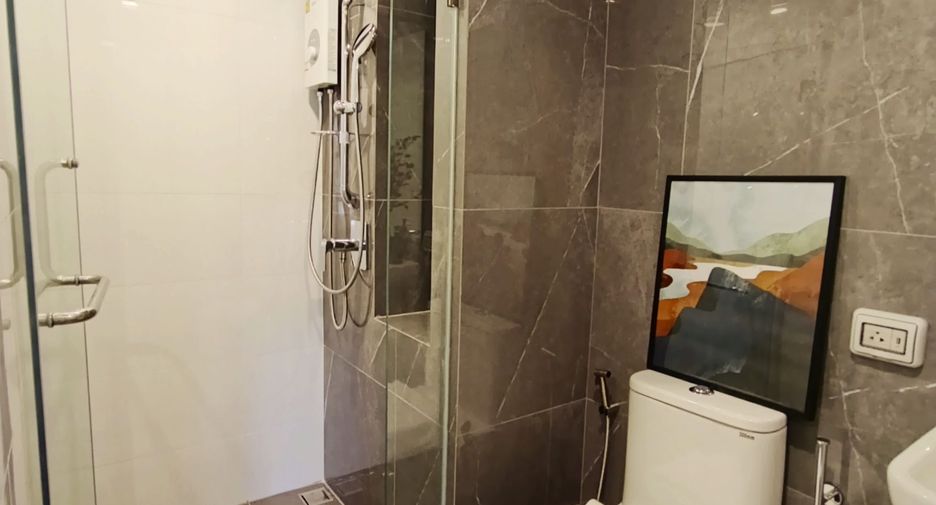 For sale 1 bed condo in Mueang Rayong, Rayong