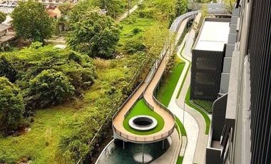 Condo en venta de 2 habitaciones en Bang Na, Bangkok