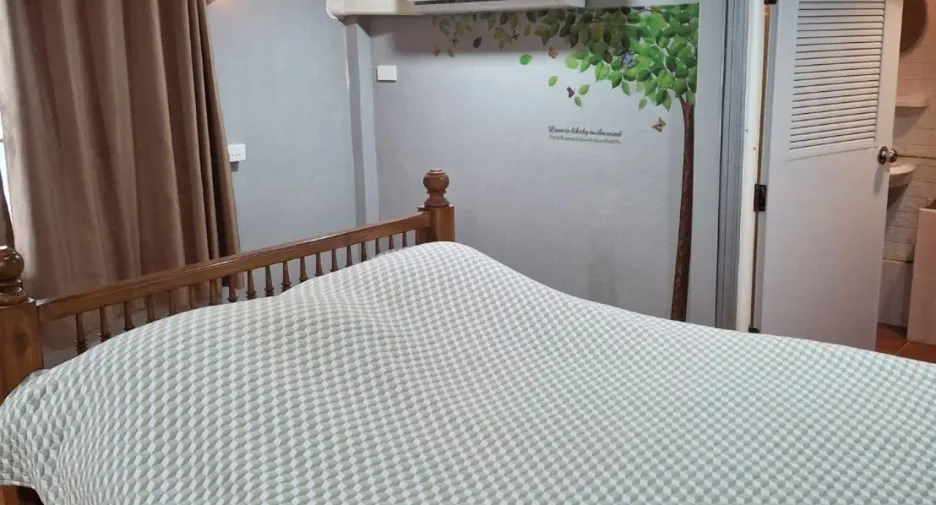 For sale 8 bedrooms villa in Mueang Chiang Rai, Chiang Rai