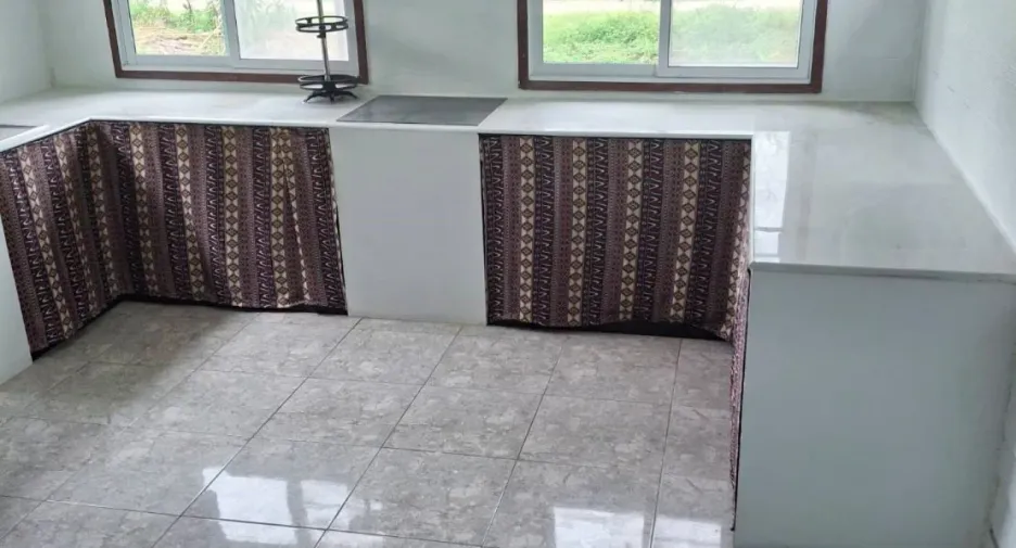 For sale 8 bedrooms villa in Mueang Chiang Rai, Chiang Rai