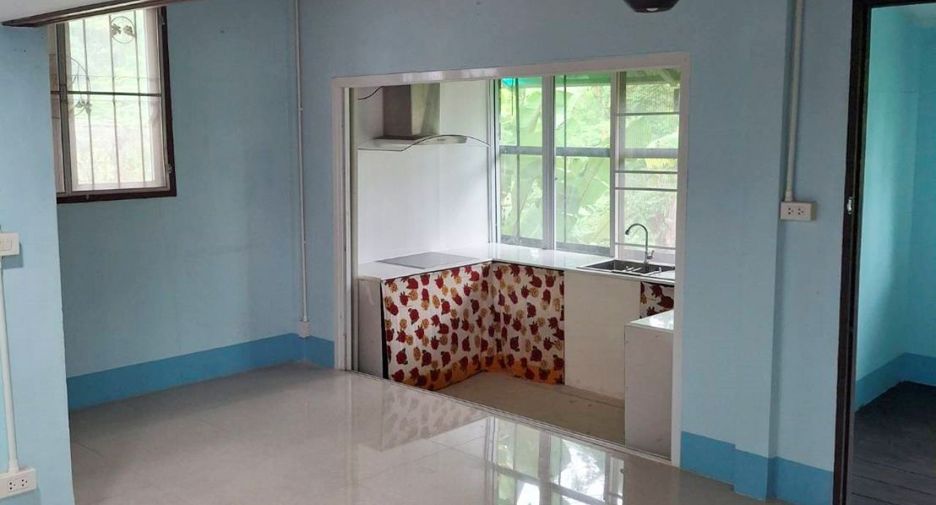 For sale 8 bedrooms villa in Mueang Chiang Rai, Chiang Rai