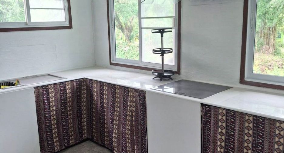 For sale 8 bedrooms villa in Mueang Chiang Rai, Chiang Rai