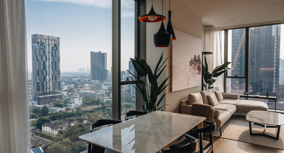 À vendre 2 chambres condo à Khlong Toei, Bangkok