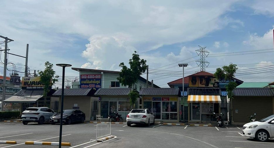 For sale retail Space in Bang Bua Thong, Nonthaburi