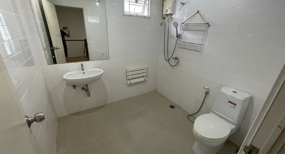 For sale 3 bedrooms house in Mueang Chon Buri, Chonburi