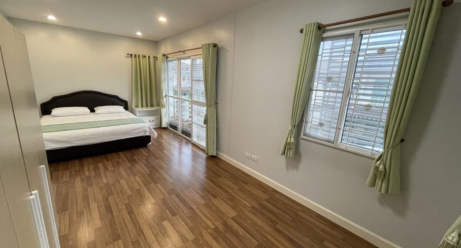 For sale 3 bedrooms house in Mueang Chon Buri, Chonburi