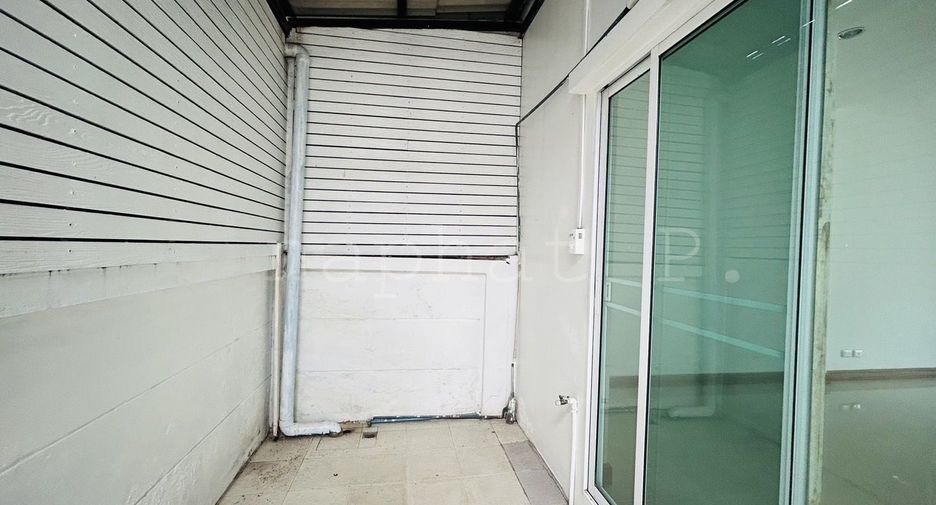 For sale 3 bedrooms townhouse in Pak Kret, Nonthaburi