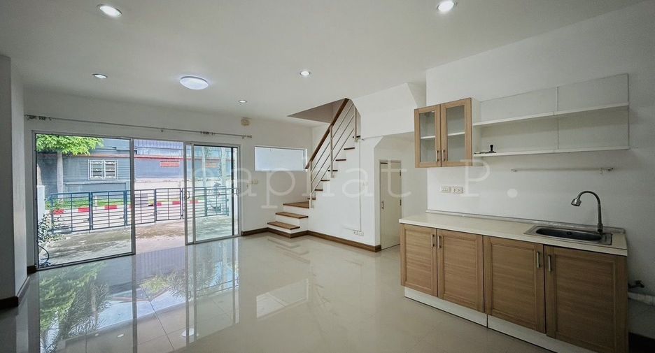 For sale 3 bedrooms townhouse in Pak Kret, Nonthaburi