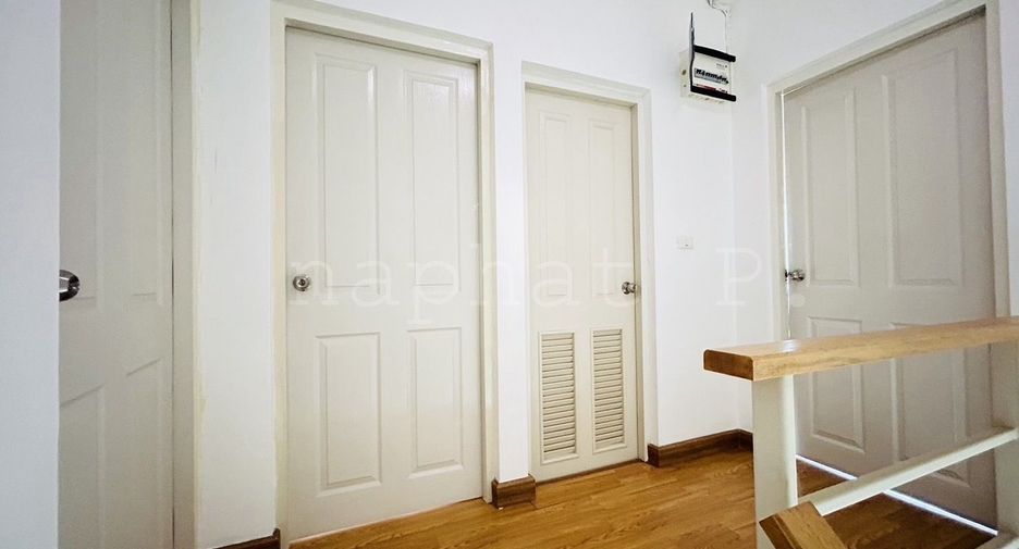 For sale 3 bedrooms townhouse in Pak Kret, Nonthaburi