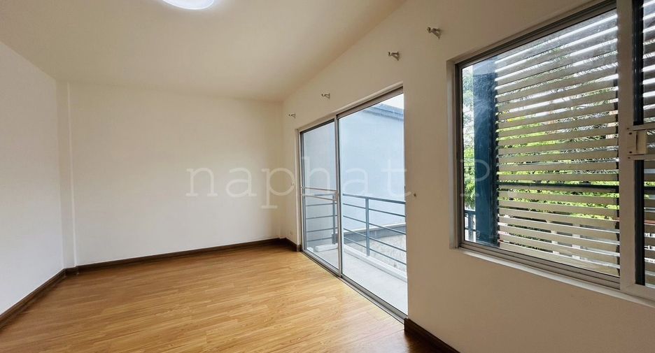 For sale 3 bedrooms townhouse in Pak Kret, Nonthaburi